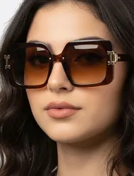 عینک آفتابی فرم مربعی
