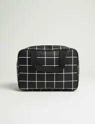 کیف آرایشی ساده چهارخانه