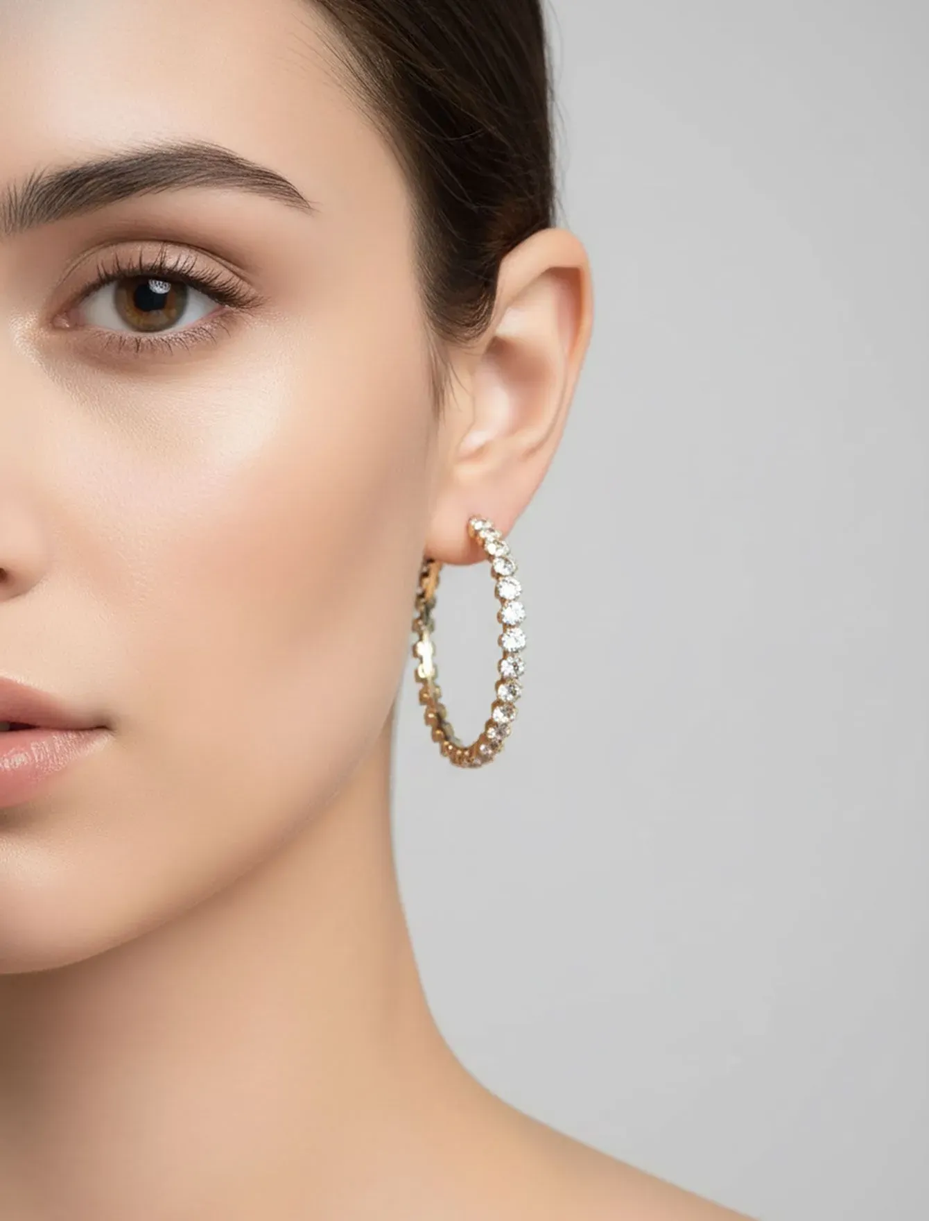 گوشواره حلقه ای نگین دار زنانه